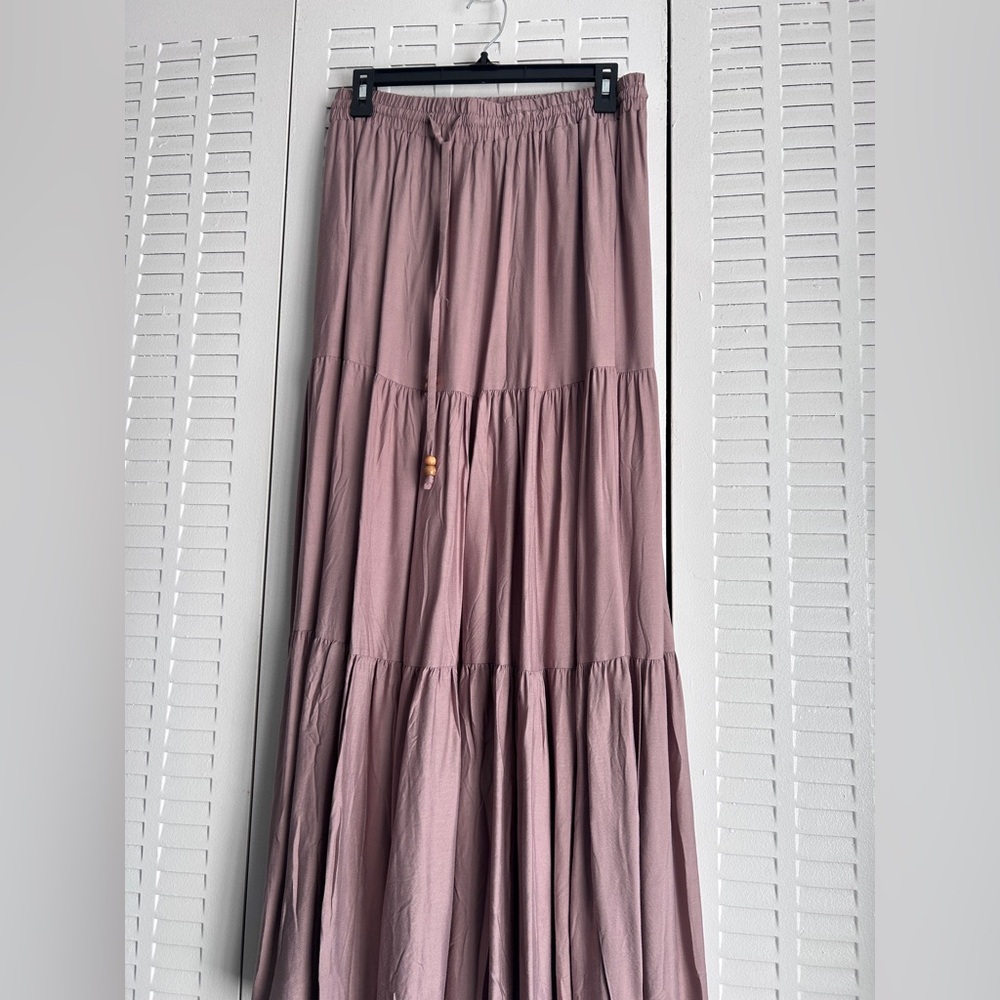 Elegant Mauve Tiered Skirt